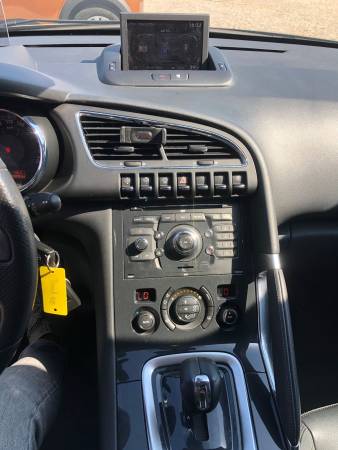 Peugeot 3008 Hybrid 2.0 HDi 163ch FAP BMP6 + Electric 37ch