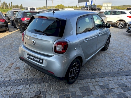 Smart ForFour Electrique a vendre pres de Salon