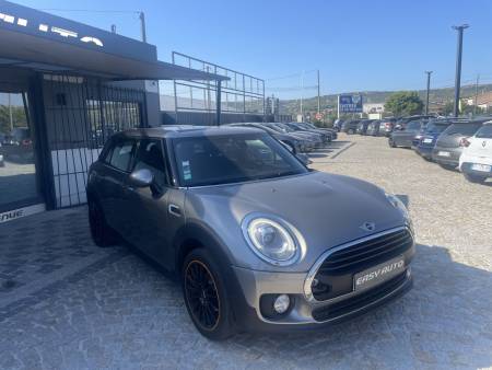 Mini Clubman One 102 ch Finition Chili A