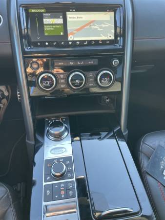 Land Rover Discovery TD6 3.0 258 ch HSE LUXURY