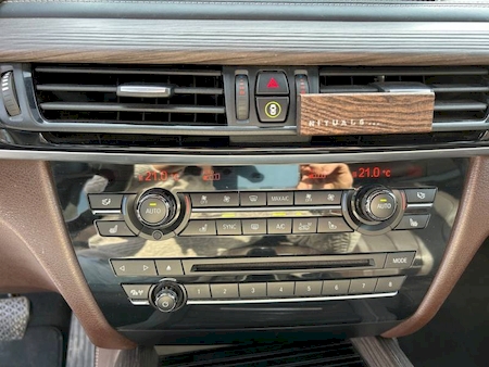 BMW X5 F15 M50d 381 ch A