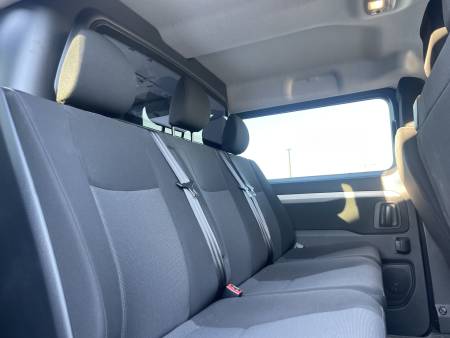 Opel Vivaro Fourgon Taille M Bluehdi 180 S&S Eat8